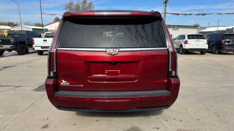 2017 Cadillac Escalade ESV Platinum