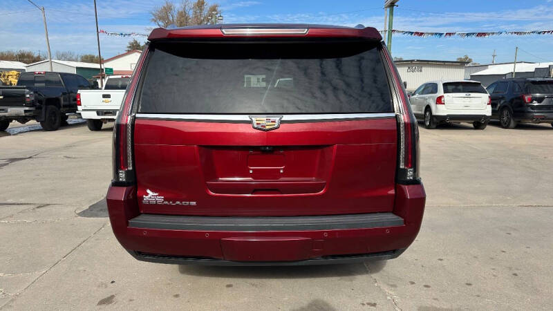 2017 Cadillac Escalade ESV Platinum