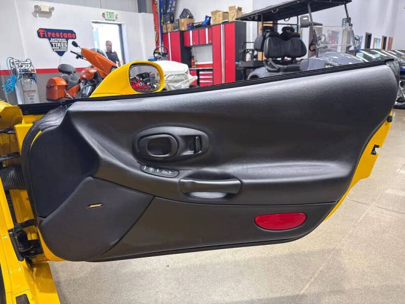2004 Chevrolet Corvette