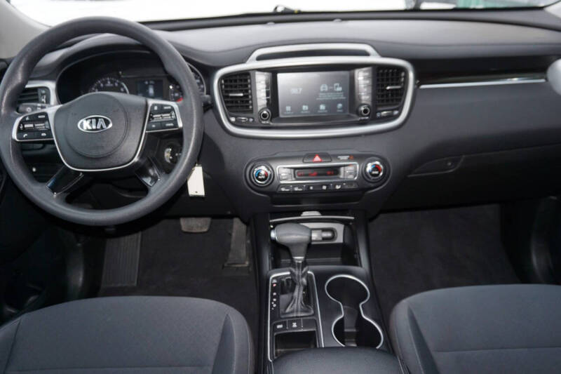 2019 Kia Sorento LX V6