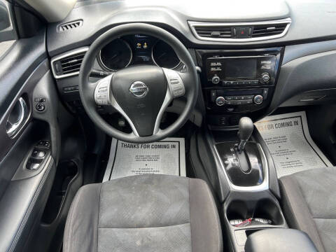 2016 Nissan Rogue SV