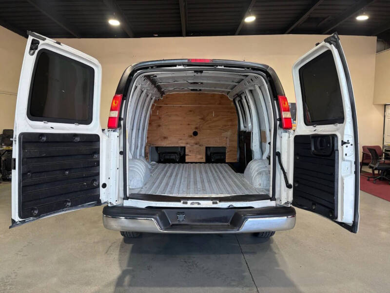 2018 GMC Savana 2500