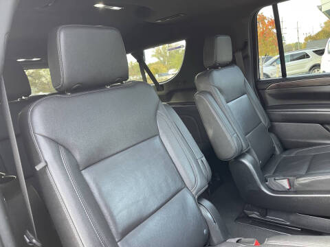 2022 Chevrolet Suburban LT