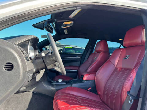 2021 Chrysler 300 S V8