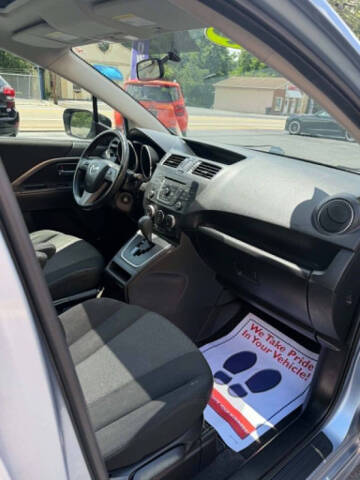 2012 Mazda MAZDA5 Touring
