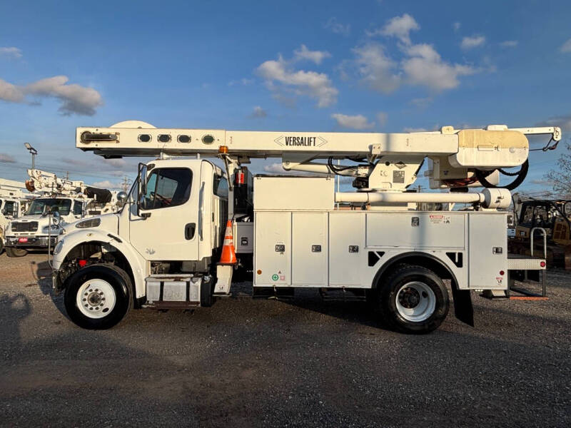 2015 Freightliner M2 106