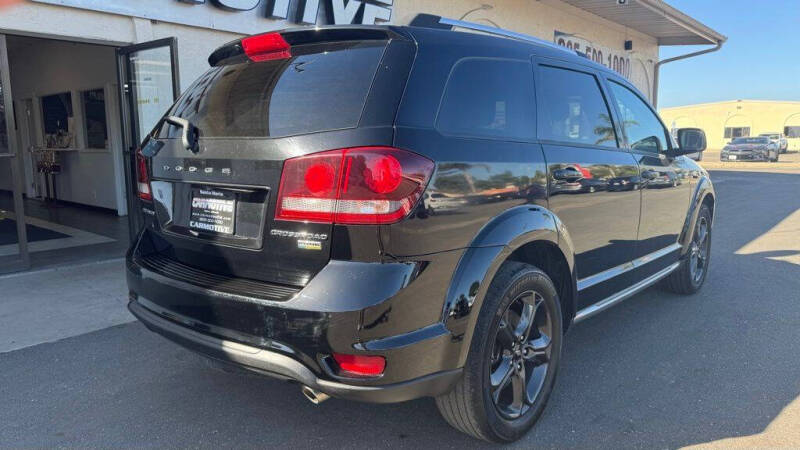 2019 Dodge Journey Crossroad