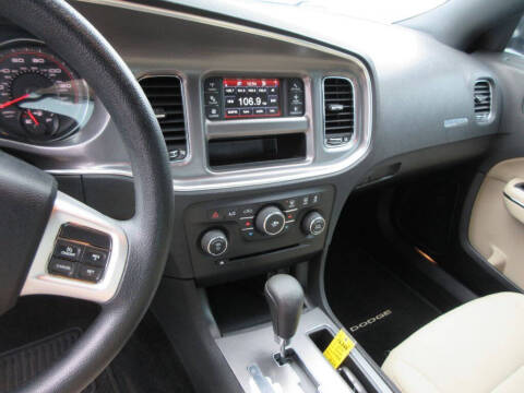 2013 Dodge Charger SE