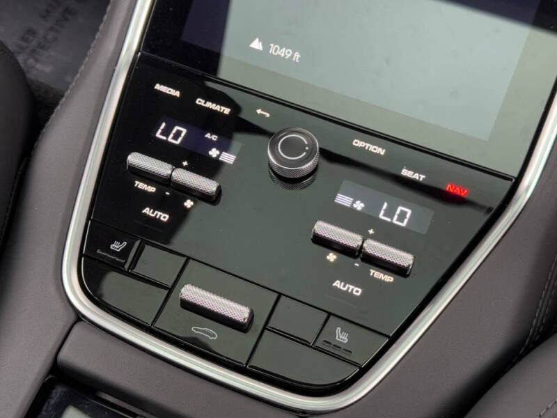 2022 Porsche Panamera 4S E-Hybrid