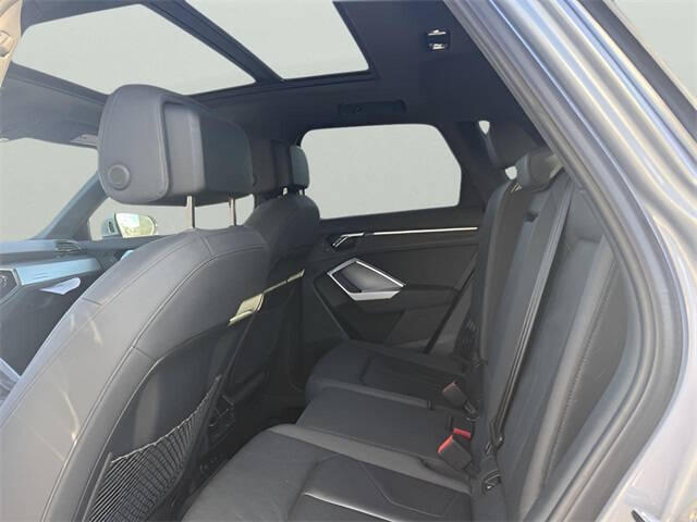 2020 Audi Q3 quattro Premium 45 TFSI