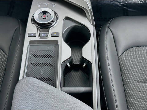 2024 Kia EV6 Light