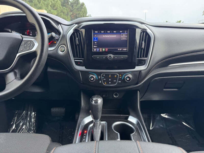 2020 Chevrolet Traverse LS