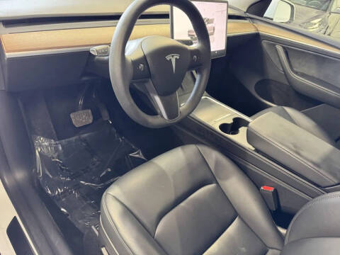 2025 Tesla Model Y Long Range