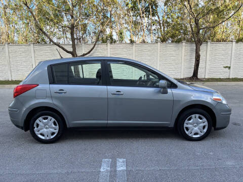 2011 Nissan Versa 1.8 S