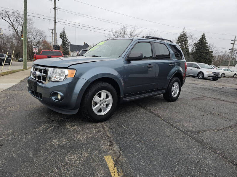 2011 Ford Escape for sale at DALE'S AUTO INC in Mount Clemens MI