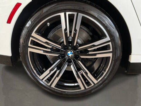2025 BMW 7 Series 740i