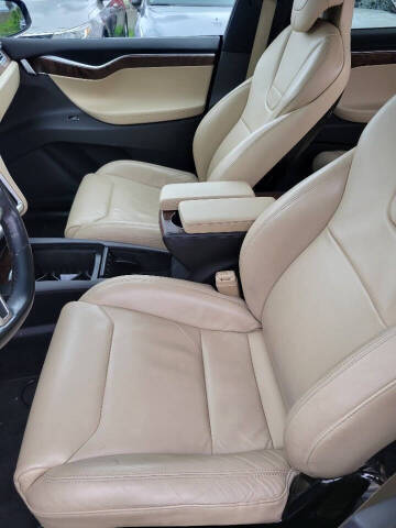 2016 Tesla Model X 90D