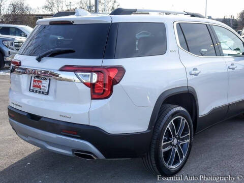 2023 GMC Acadia SLT