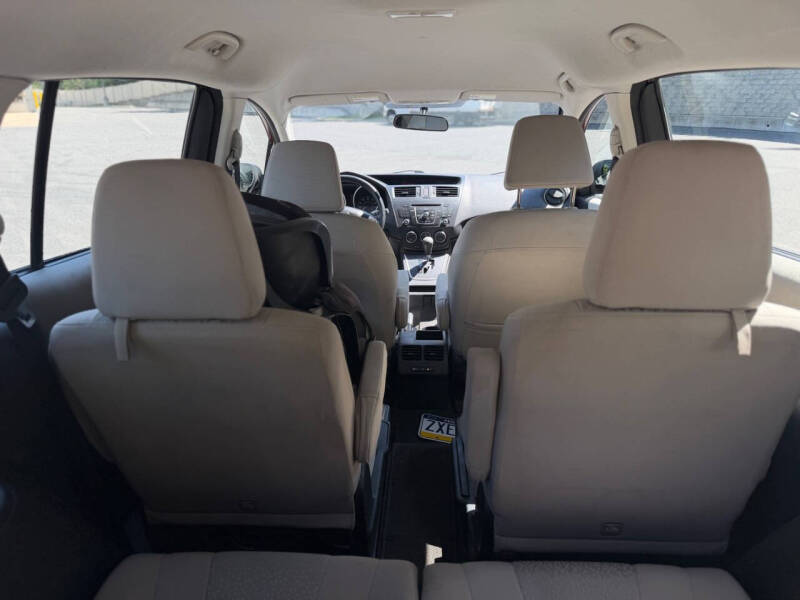 2012 Mazda MAZDA5 Sport