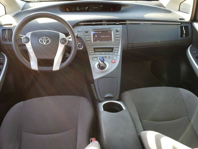 2014 Toyota Prius Four