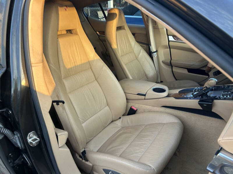 2011 Porsche Panamera