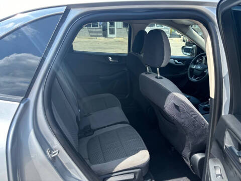 2020 Ford Escape SE