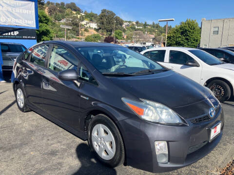 2010 Toyota Prius III