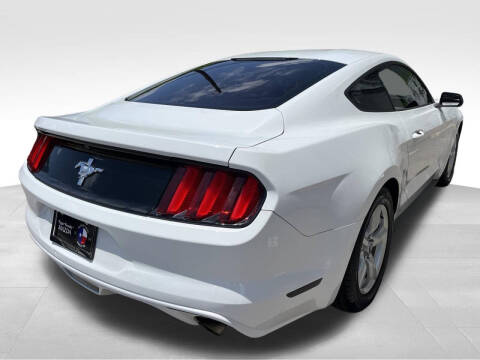 2016 Ford Mustang V6