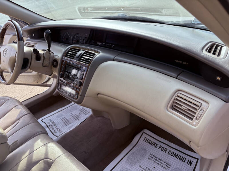 2003 Toyota Avalon XLS