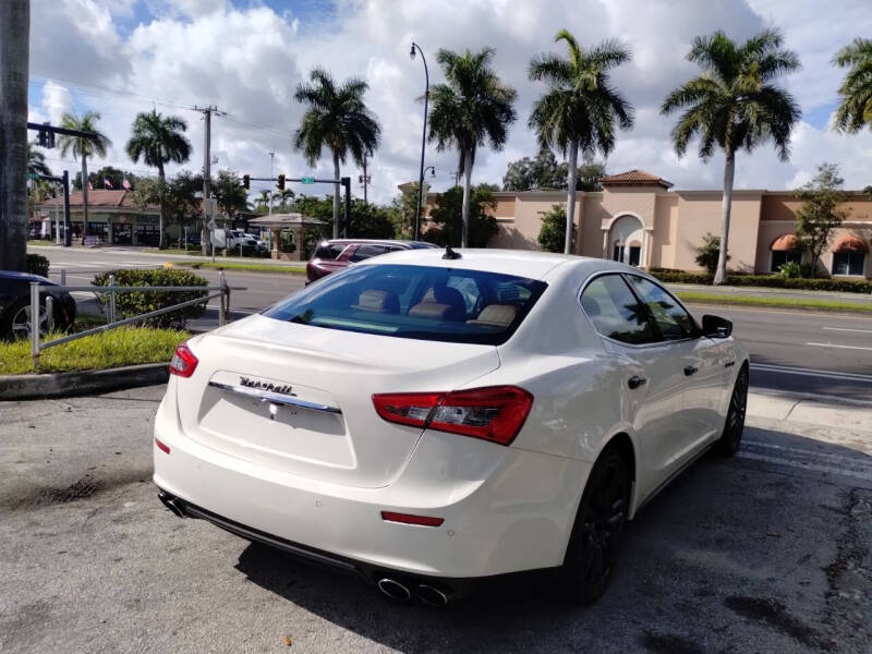 2017 Maserati Ghibli