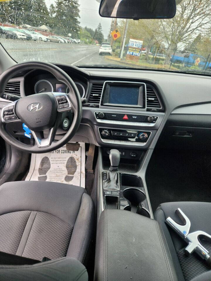 2018 Hyundai SONATA for sale at BENCHMARK AUTO SALES in Parkland, WA