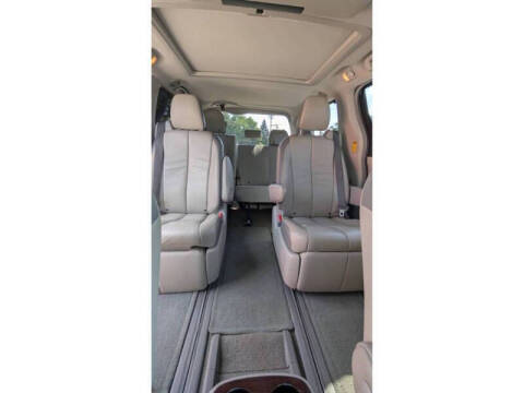 2014 Toyota Sienna Limited 7-Passenger