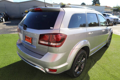 2020 Dodge Journey Crossroad