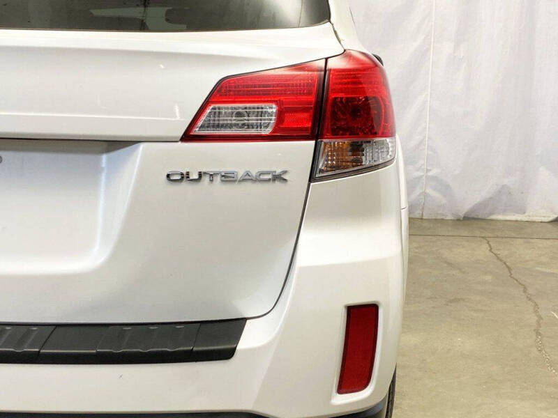 2013 Subaru Outback 2.5i Limited