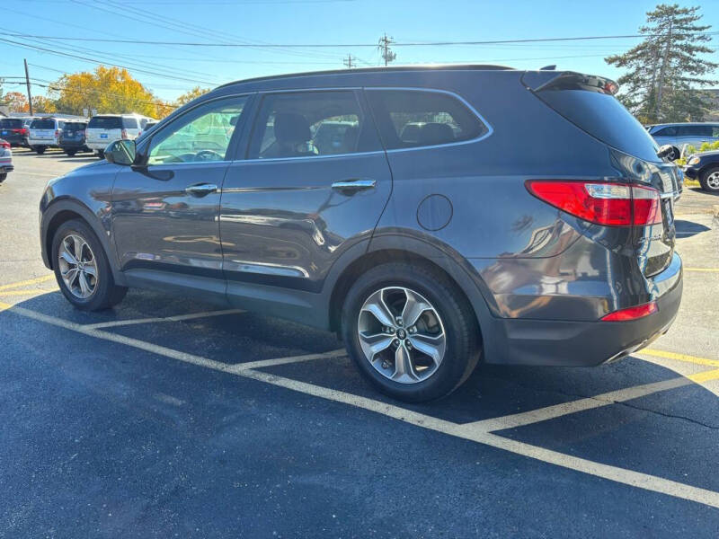 2016 Hyundai Santa Fe SE