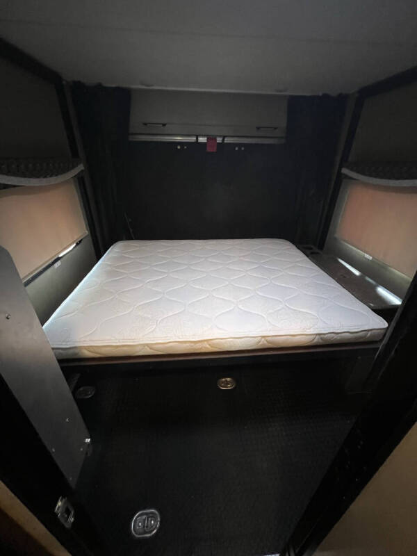 2018 Thor Motor Coach Outlaw 29J Class C