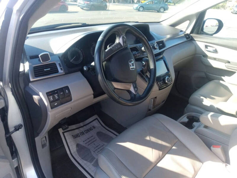 2015 Honda Odyssey EX-L - Photo 13
