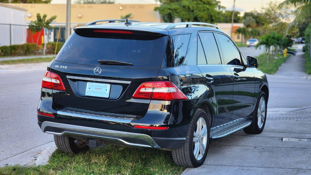 2015 Mercedes-Benz M-Class  - $18,900