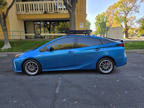 2019 Toyota Prius LE