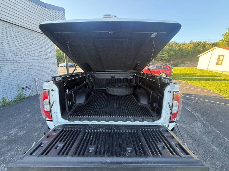 2016 GMC Canyon SLE