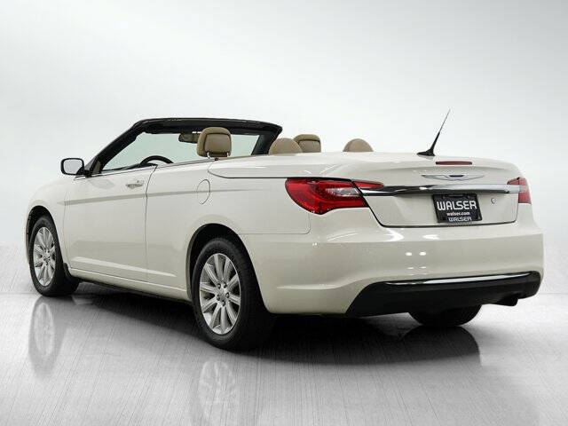 2011 Chrysler 200 Touring