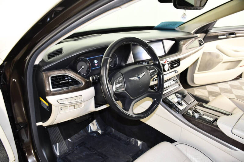 2019 Genesis G90