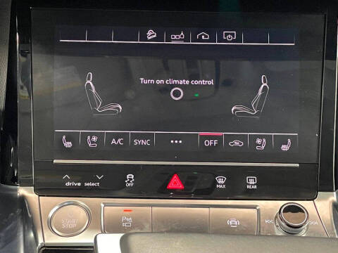 2019 Audi e-tron quattro Premium Plus
