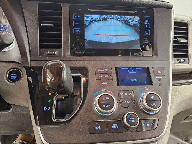 2017 Toyota Sienna XLE 7-Passenger