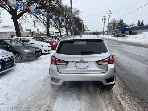 2020 Mitsubishi Outlander Sport SE