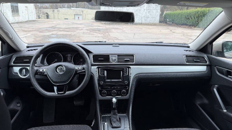 2016 Volkswagen Passat 1.8T S