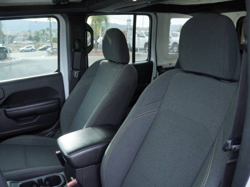 2024 Jeep Wrangler Sport S 4xe