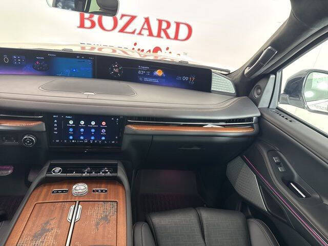 2025 Lincoln Navigator Black Label