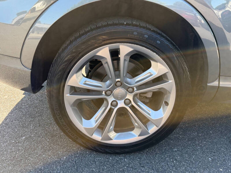 2017 Audi Q3 2.0T quattro Premium Plus