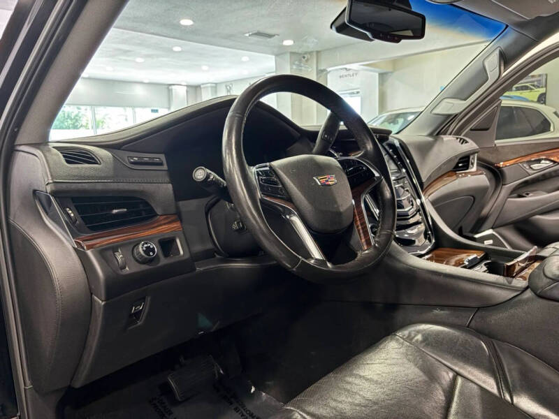 2015 Cadillac Escalade Premium